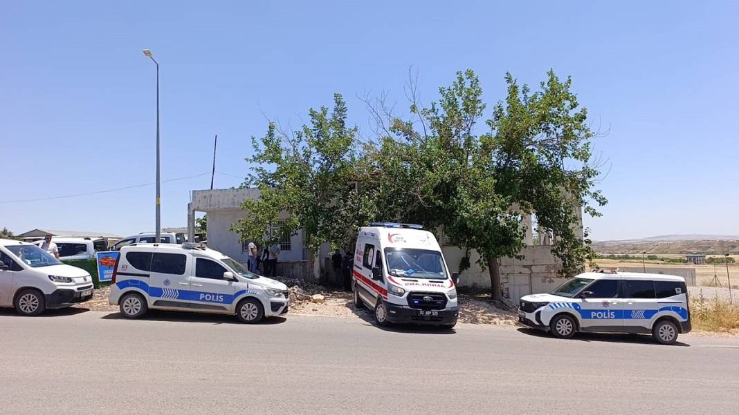 Polis memur arkadaşının evinde ölü bulundu! 2